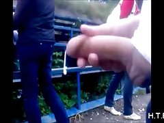 Brinnande tjej drömmer om att ha sex