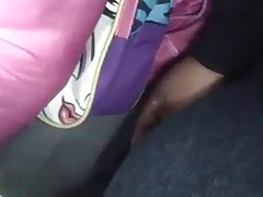 Den unga skönheten försökte man dildo