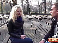 Massage förvandlas till en kryddig förspel