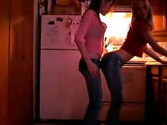 Söt student suger kuk bra