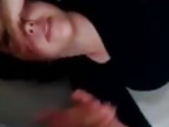 Långbenta babe sätter stockings vagina