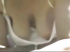 Sexuell orgy på en nattklubb med en skara berusade flickor