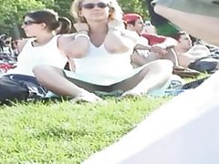 Sex med en mulatt i handbojor