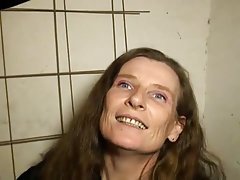 Utomhus och fräsch och fin för att knulla