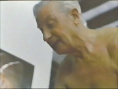 Killen knullade busty skönhet