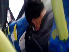 Kvinna förförd flicka till lesbiskhet